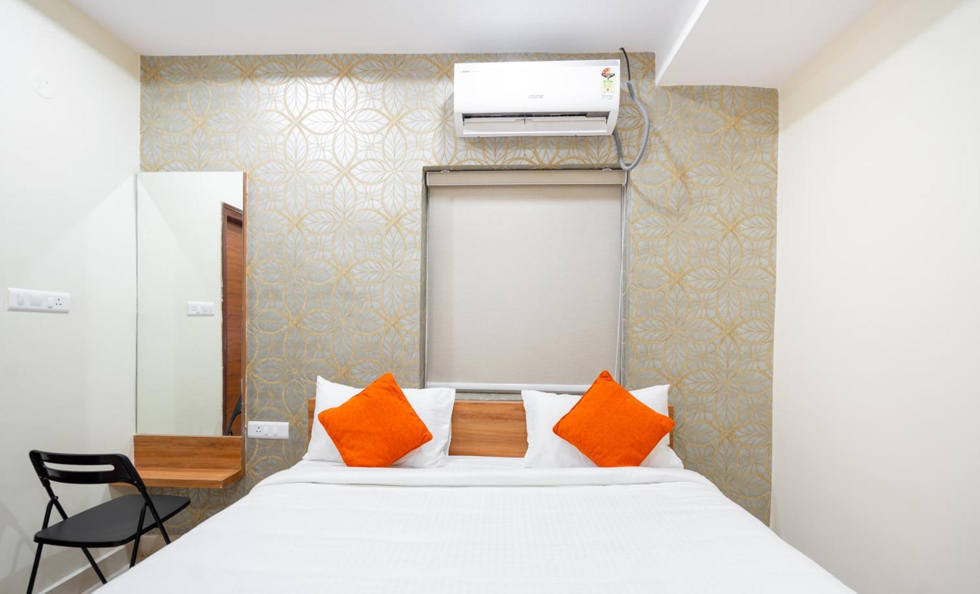 Iris At Nest Hotel Haiderabad Buitenkant foto