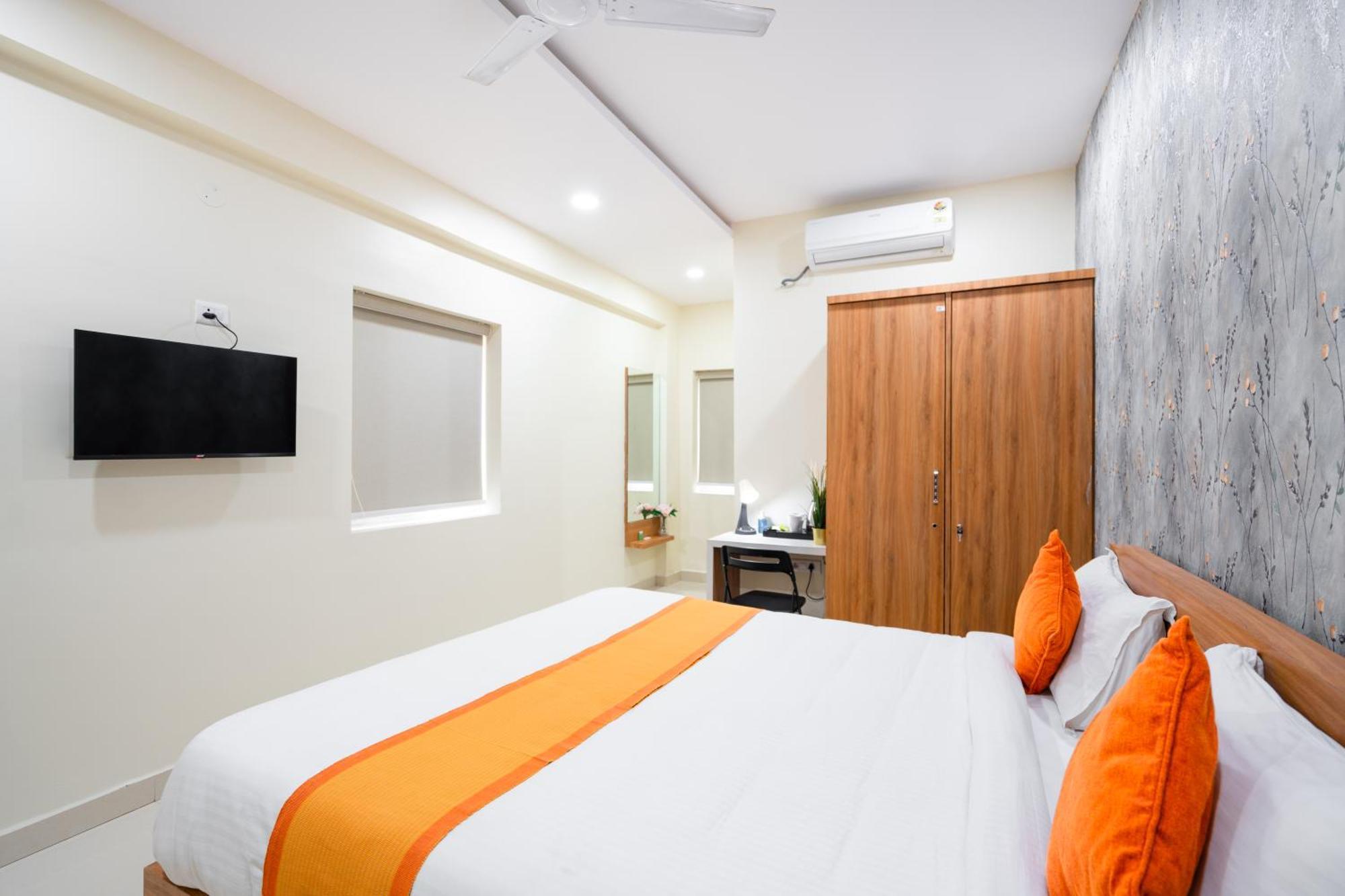 Iris At Nest Hotel Haiderabad Buitenkant foto