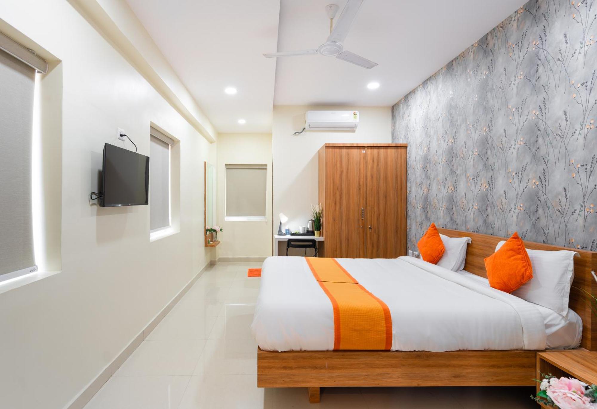 Iris At Nest Hotel Haiderabad Buitenkant foto